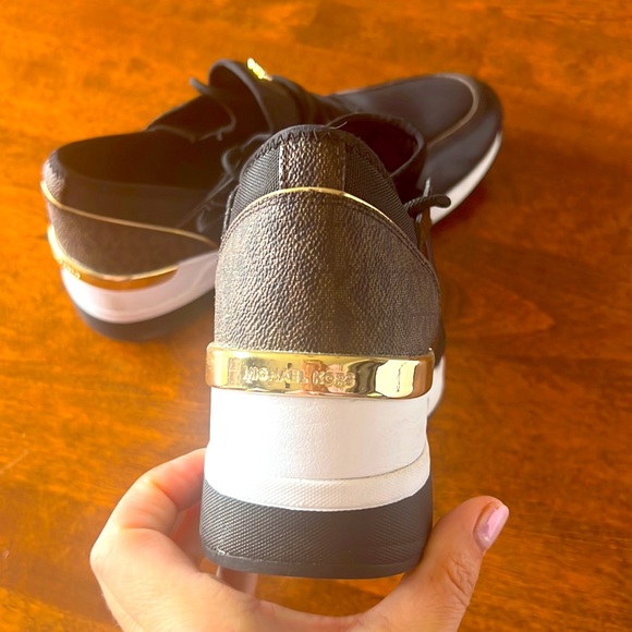 Micheal Kors runners - Picture 3 of 4